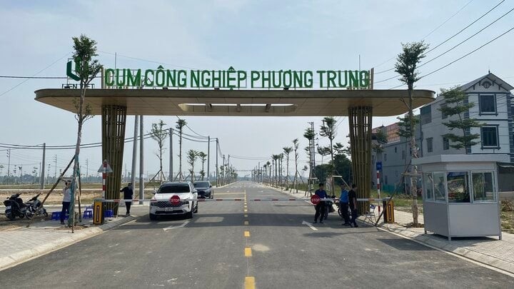 cum-cong-nghiep-phuong-trung-1720695445.jpg