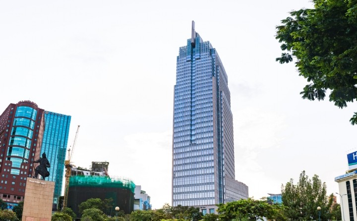 



Tòa nhà Vietcombank Tower cao 206m

