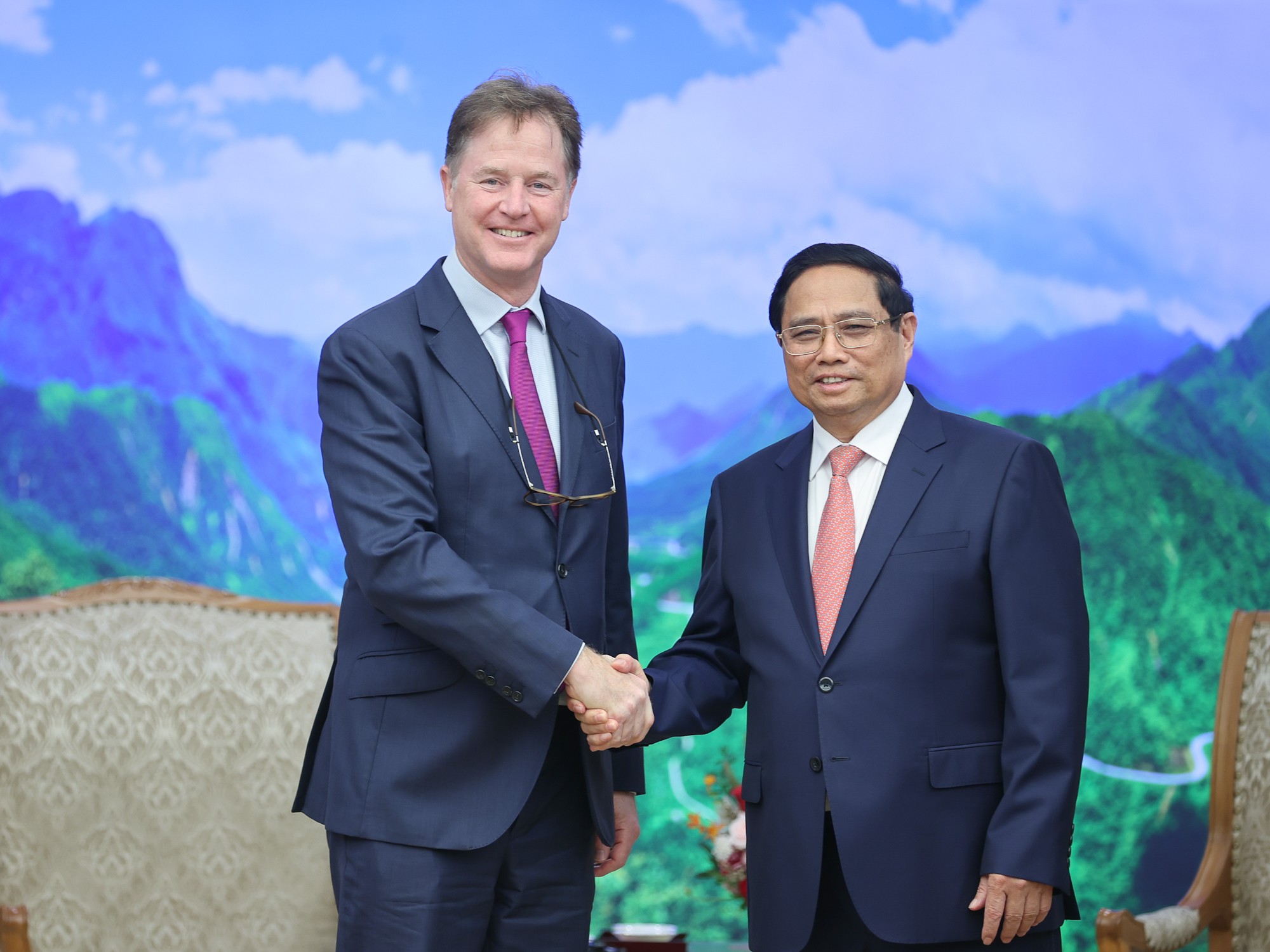 thu-tuong-tiep-nick-clegg-1727782879.webp