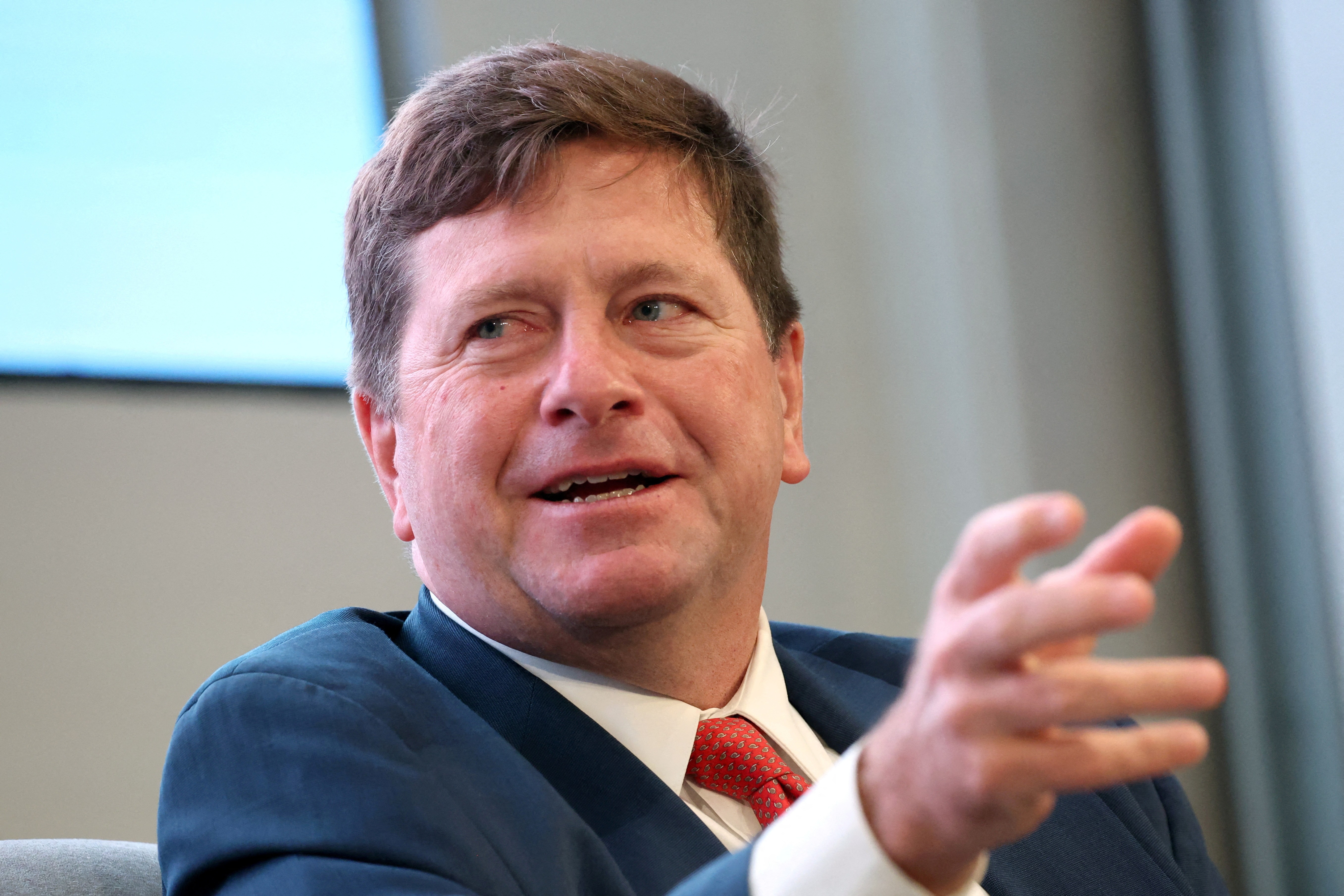 jay-clayton-1731541035.jpg