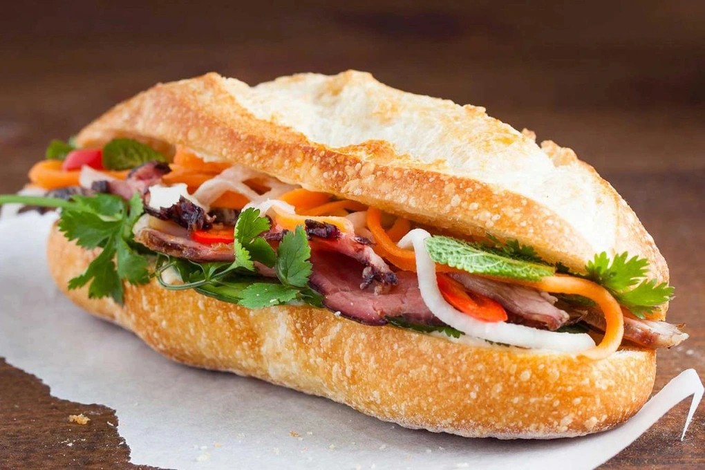 ngo-doc-banh-mi-1-1733055263.jpg