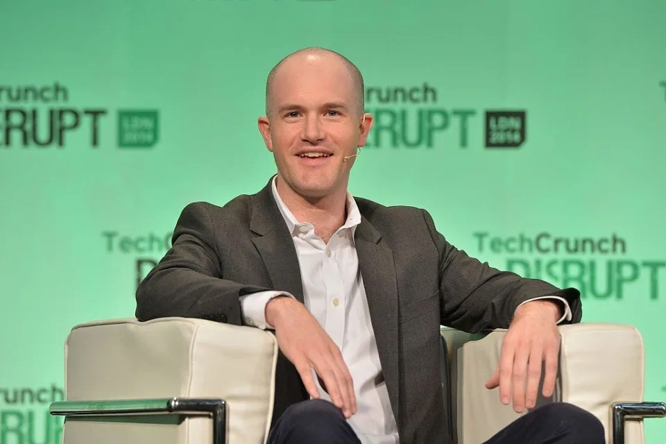 giam-doc-dieu-hanh-coinbase-brian-armstrong-anthony-harvey-1736075169.jpg