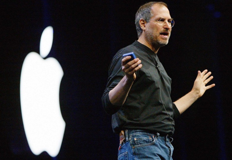 steve-jobs-1736122403.jpg