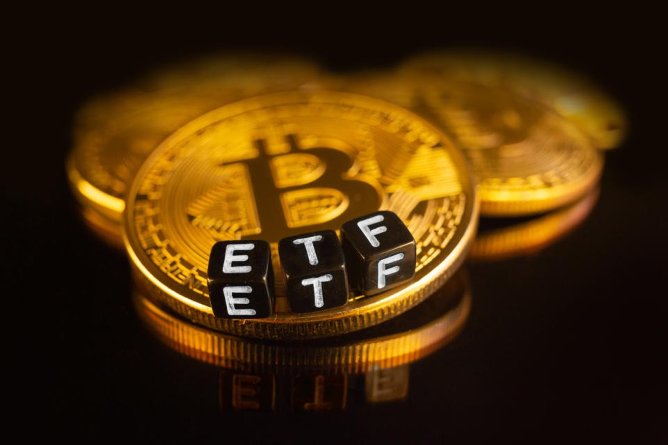 etf-bitcoin-1734867033.jpg