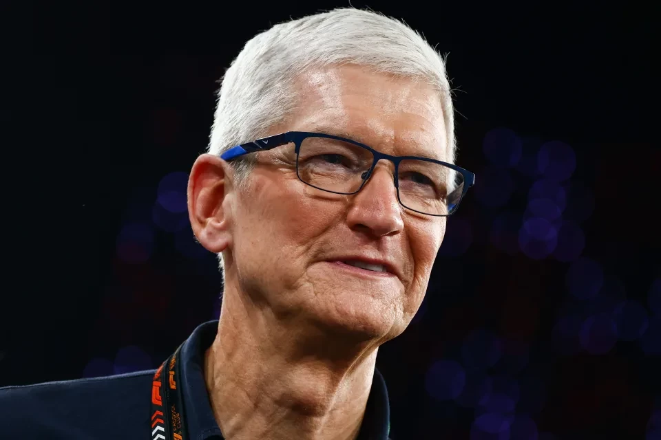 tim-cook-1736985747.webp