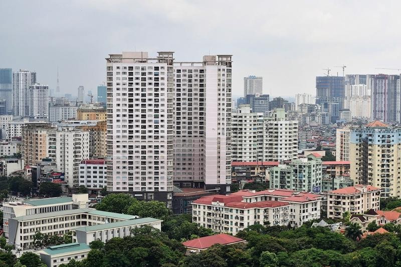 



Trong bối cảnh thị trường bất động sản vẫn đang đối mặt với nhiều thách thức, việc tối ưu hóa dòng tiền thông qua bán sỉ các dự án và vốn hóa chi phí lãi vay đã trở thành giải pháp hữu hiệu

