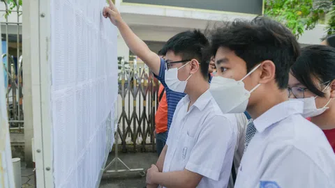 Hơn 50.000 học sinh Hà Nội không có suất vào lớp 10 công lập