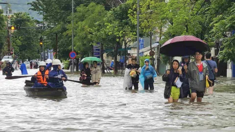 Cảnh báo mưa lũ dồn dập vào cuối năm