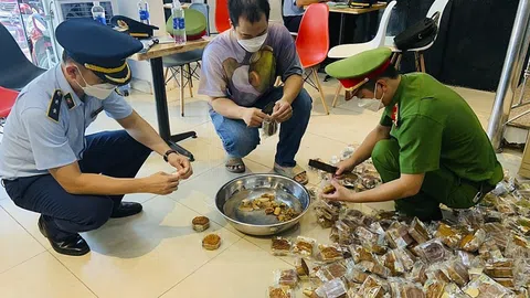 Bánh trung thu nhập lậu lại “tái xuất”