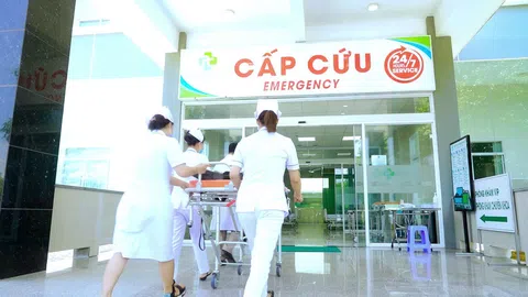 Các cơ sở y tế trực 24/24h, sẵn sàng tiếp nhận cấp cứu nạn nhân mưa bão