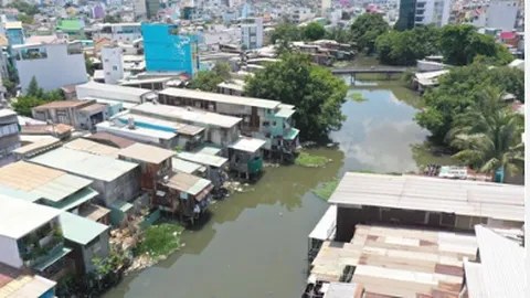 TP.HCM: Di dời gần 40.000 căn nhà ven kênh trong 5 năm