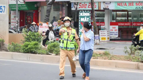 Đề xuất phạt tối đa 200.000 với người đi bộ vi phạm giao thông