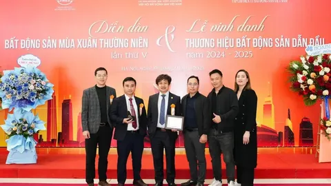 Meey Group lọt “Top one thương hiệu dẫn đầu ngành proptech 2024”