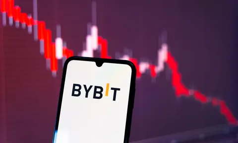 Bybit treo thưởng 140 triệu USD để truy tìm số tiền bị đánh cắp, Bicoin lao dốc xuống mức 84.000 USD