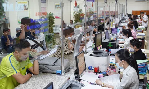 TP.HCM: Không thu lệ phí chuyển đổi giấy tờ do sáp nhập các phường