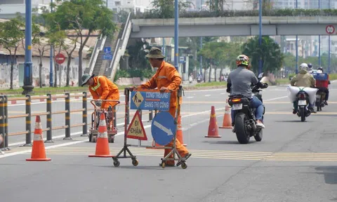 TP HCM: Xoá bỏ dải phân cách trên đường Võ Văn Kiệt