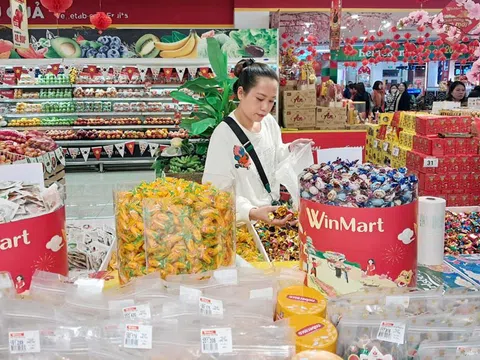Giáp Tết, siêu thị Hà Nội giảm giá kịch sàn