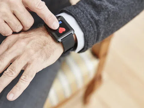 Vì sao FDA vội đưa ra cảnh báo về tính năng đo đường huyết trên đồng hồ thông minh?