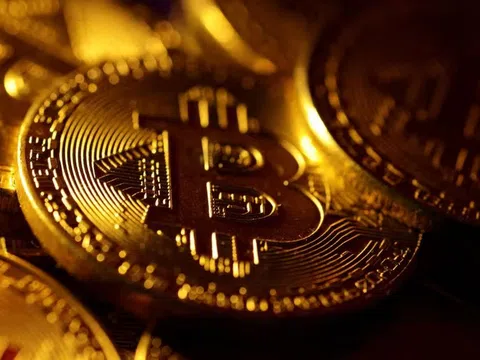 Bitcoin lần đầu vượt mốc 60.000 USD, tiến sát mức đỉnh lịch sử tháng 11/2021