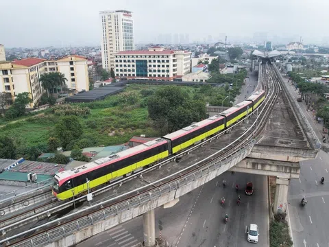 Metro Nhổn - ga Hà Nội vận hành thử nghiệm trước giờ đón khách