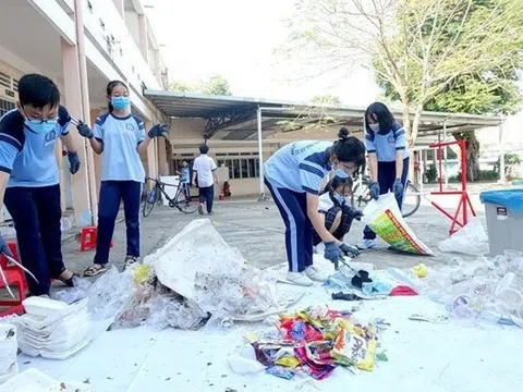 Đà Nẵng: Nâng cao nhận thức về phân loại và tái chế rác thải từ mô hình Trường học Xanh