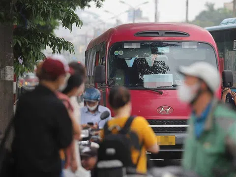 Hàng nghìn xe kinh doanh vận tải bị thu hồi phù hiệu, biển hiệu mỗi tháng: Chuyên gia đề nghị tăng hình phạt!