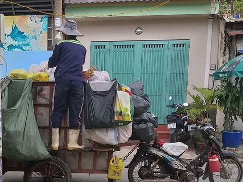 TP. HCM: Yêu cầu không để xe rác thô sơ chạy trên đường phố