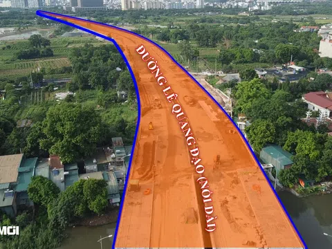 Gấp rút thi công tuyến đường dài hơn 2.6km, giúp kết nối nhiều khu đô thị phía Tây Hà Nội