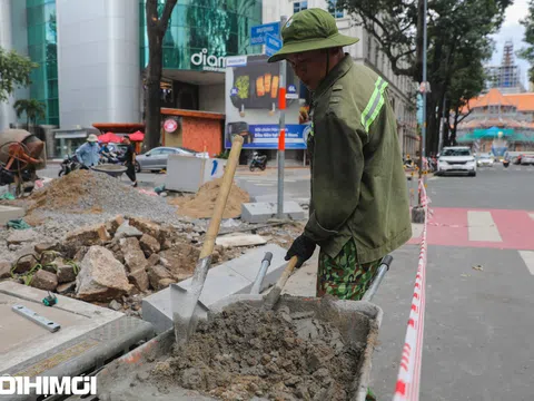 Rà soát, chỉnh trang hàng loạt vỉa hè bị xuống cấp ở trung tâm TPHCM