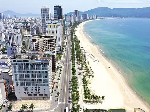 Việt Nam nên tạm dừng triển khai các dự án khách sạn ven biển