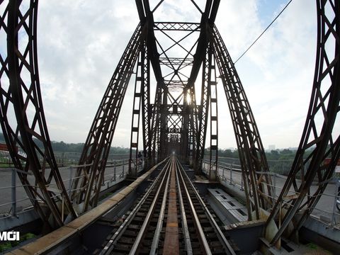 Cận cảnh cây cầu vắt qua 3 thế kỷ của Việt Nam chuẩn bị được "lên đời"