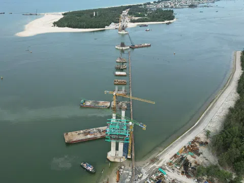Dự án cầu vượt biển dài nhất miền Trung quyết về đích trong năm 2024