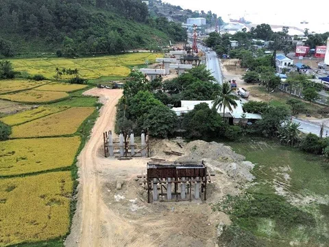 Đà Nẵng: Cận cảnh dự án đường nghìn tỷ ven biển sau 8 tháng thi công