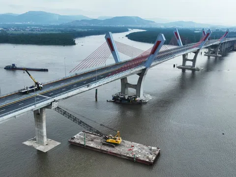 Sau lần lỡ hẹn, công trình trọng điểm nối Hải Phòng - Quảng Ninh dự kiến thông xe trong tháng 6