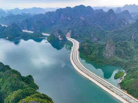 Chiêm ngưỡng tuyến đường bao biển đẹp nhất Việt Nam, nơi thu hút nhiều "ông lớn" bất động sản