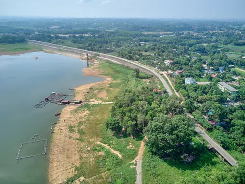 Hà Nội: Phê duyệt 2 dự án đường giao thông, đề xuất đầu tư đường sắt đô thị hơn 40.000 tỷ