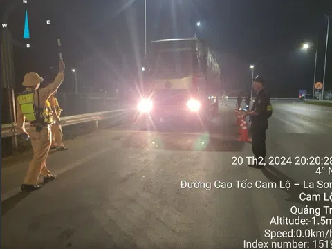 Cảnh sát sẽ mặc thường phục giám sát xe vi phạm trên cao tốc Cam Lộ - La Sơn